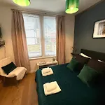 Beautiful En-Suite Room By Hostara Homes