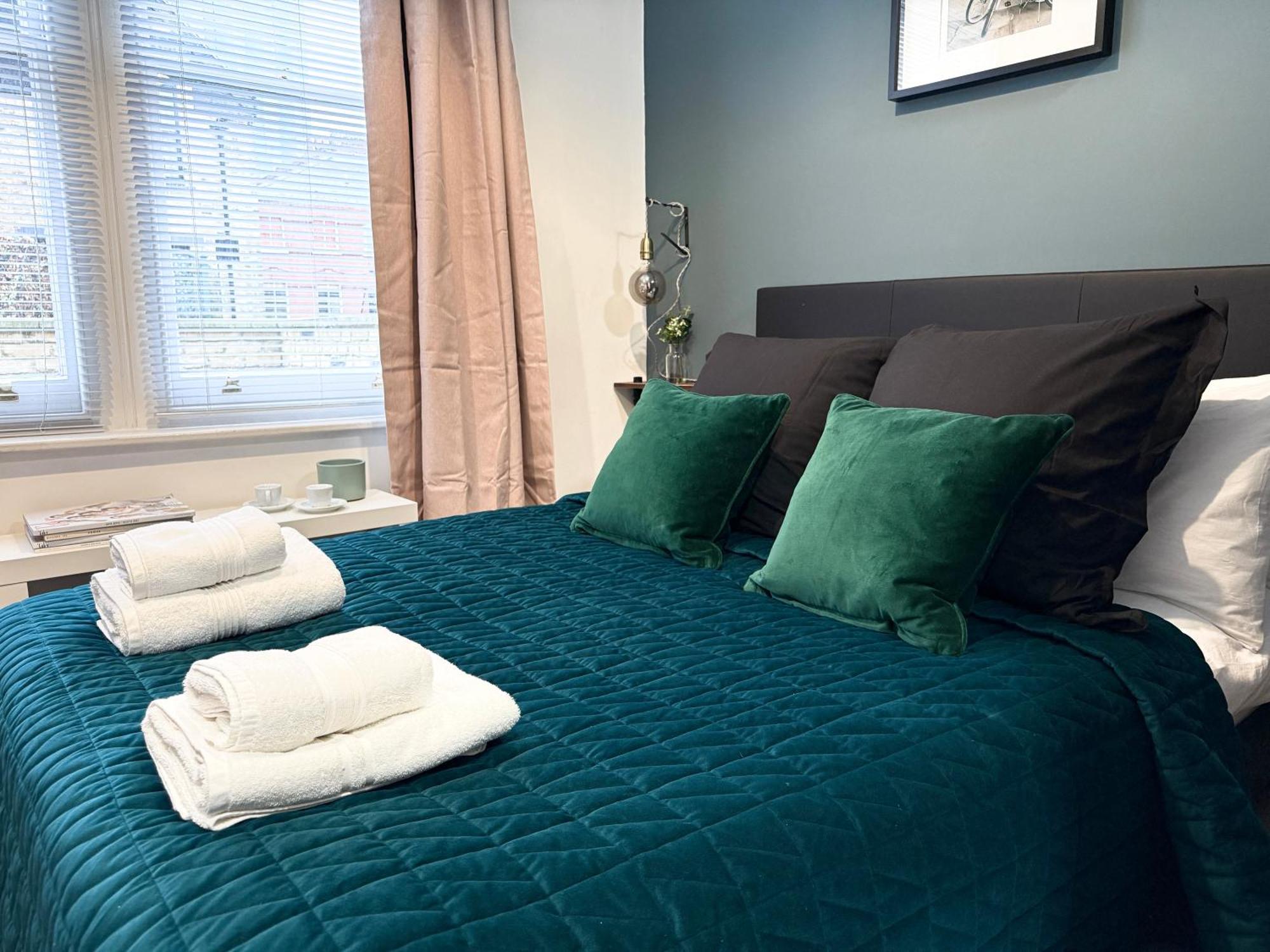 Beautiful En-suite By Hostara Homes * Londra